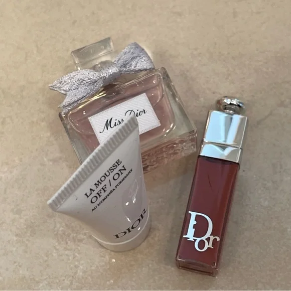 Dior Charm Bracelet 7.75” SilverTone Toggle Clasp Beauty Bundle Mini Addict Lip - Picture 6 of 14